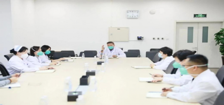 人民醫(yī)院為人民，市二院舉全院之力保障醫(yī)療救治，牢守生命防線！