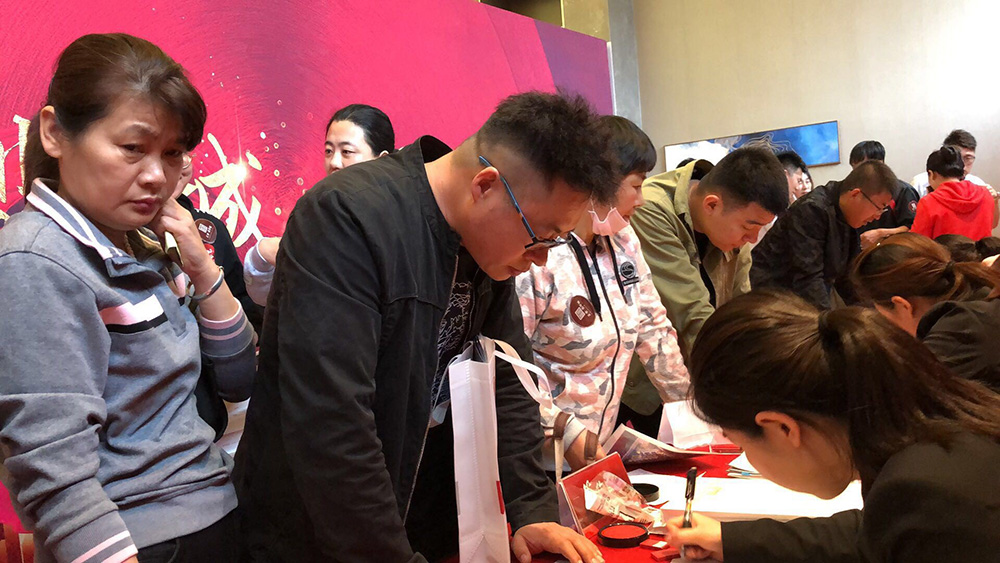 正業(yè)翡翠城首次開盤熱銷2.8億，火爆場(chǎng)面震驚葫蘆島樓市(圖5)