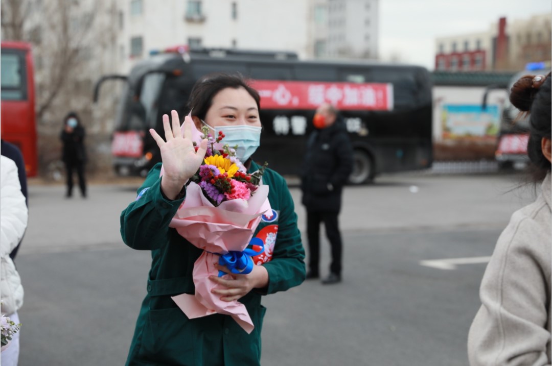 春暖花開，英雄歸來！葫蘆島市第二人民醫(yī)院支援綏中醫(yī)療隊(duì)凱旋而歸~(圖9)