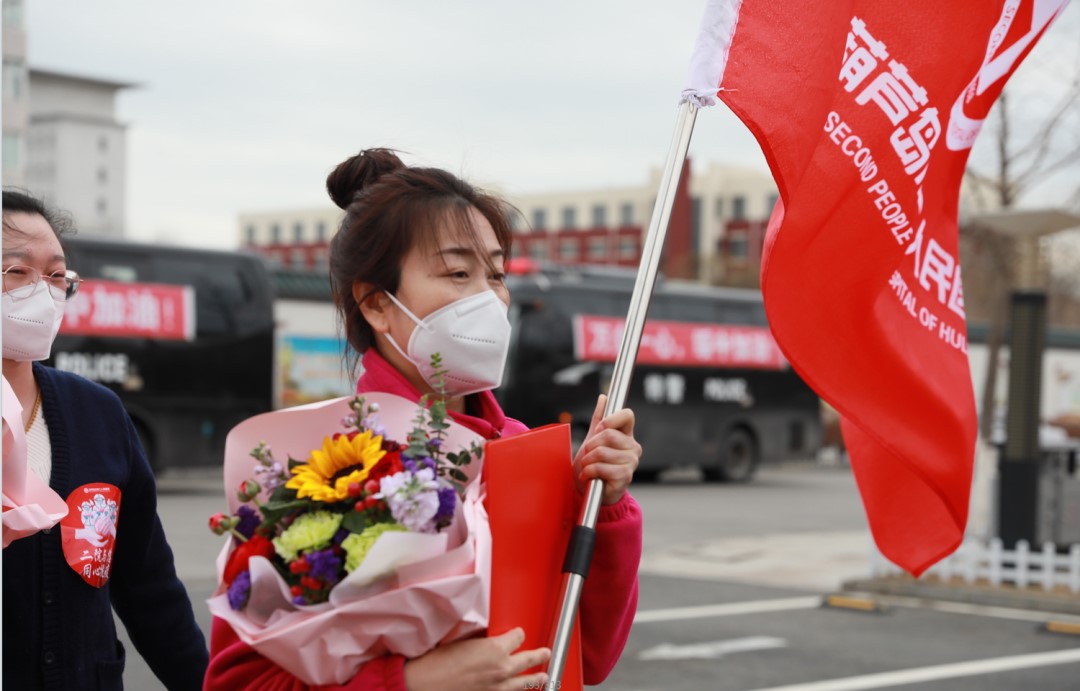春暖花開，英雄歸來！葫蘆島市第二人民醫(yī)院支援綏中醫(yī)療隊(duì)凱旋而歸~(圖5)