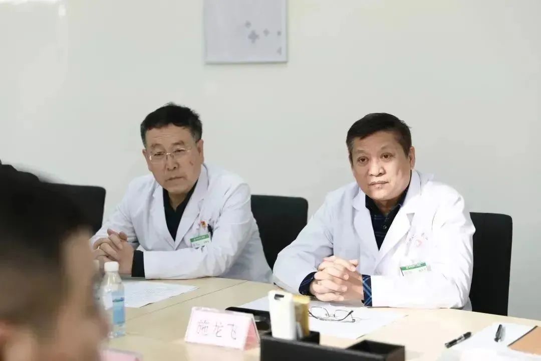 龍港區(qū)人大、區(qū)政府領(lǐng)導(dǎo)一行視察調(diào)研龍港國際醫(yī)療健康產(chǎn)業(yè)園(圖15)