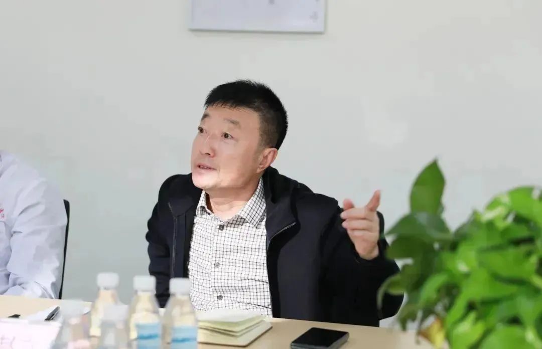 龍港區(qū)人大、區(qū)政府領(lǐng)導(dǎo)一行視察調(diào)研龍港國際醫(yī)療健康產(chǎn)業(yè)園(圖14)