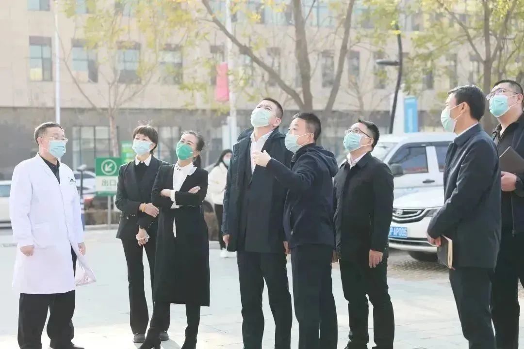 龍港區(qū)人大、區(qū)政府領(lǐng)導(dǎo)一行視察調(diào)研龍港國際醫(yī)療健康產(chǎn)業(yè)園(圖16)
